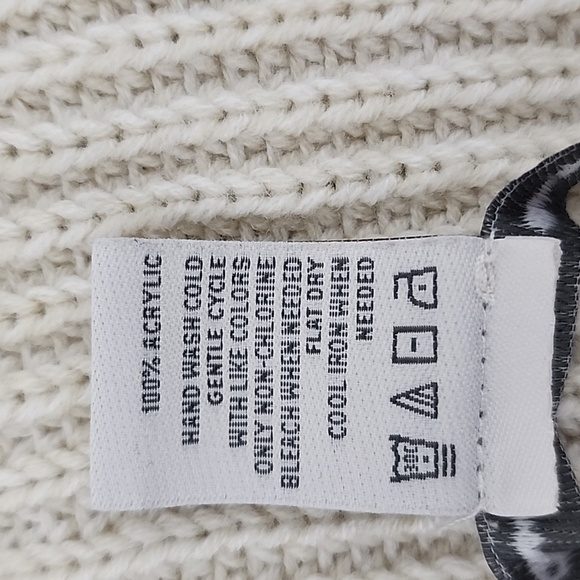 American Rag Cie Oversized Beige Mockneck Sweater Size 1X - Picture 3 of 9